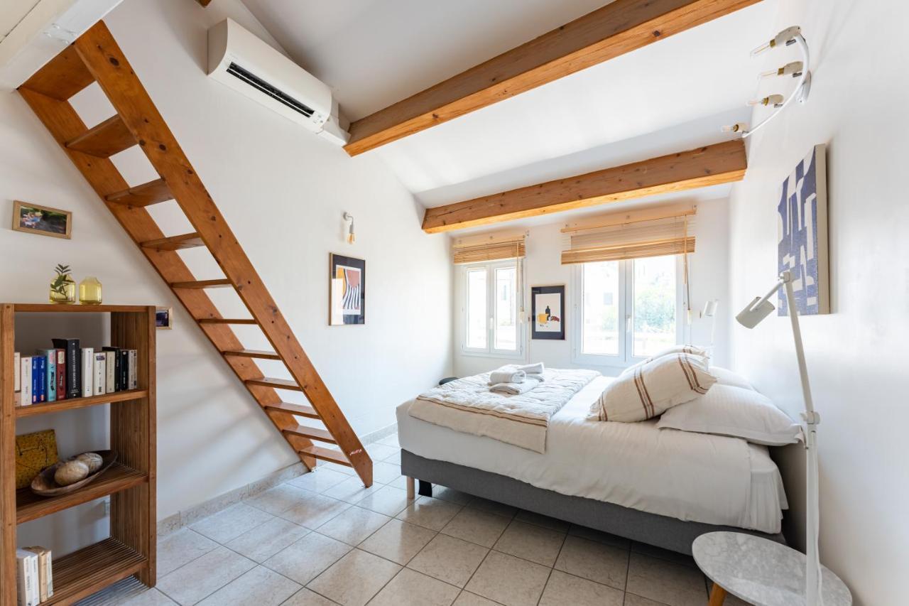 A La Calanque - Jolie Maison En Bord De Mer Marseille Exteriör bild